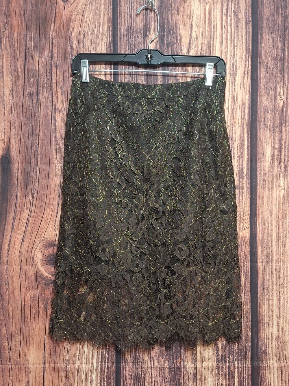 Banana Republic Brown And Gold Metallic Lace Pencil Skirt Size 2P.